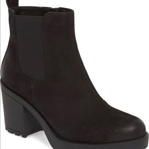 Vagabond Grace Chelsea Bootie
